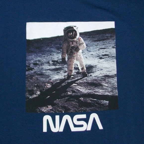 Freeze NASA "A Man on the Moon" historic picture T-shirt S,M,L,XL, Navy Blue - Picture 5 of 5
